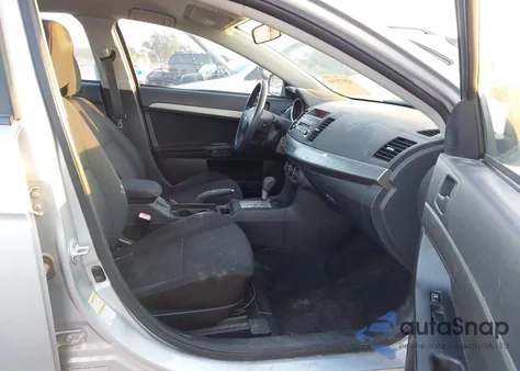 2011 Mitsubishi Lancer Es z USA, uszkodzony, nr VIN JA32U2FUXBU013450